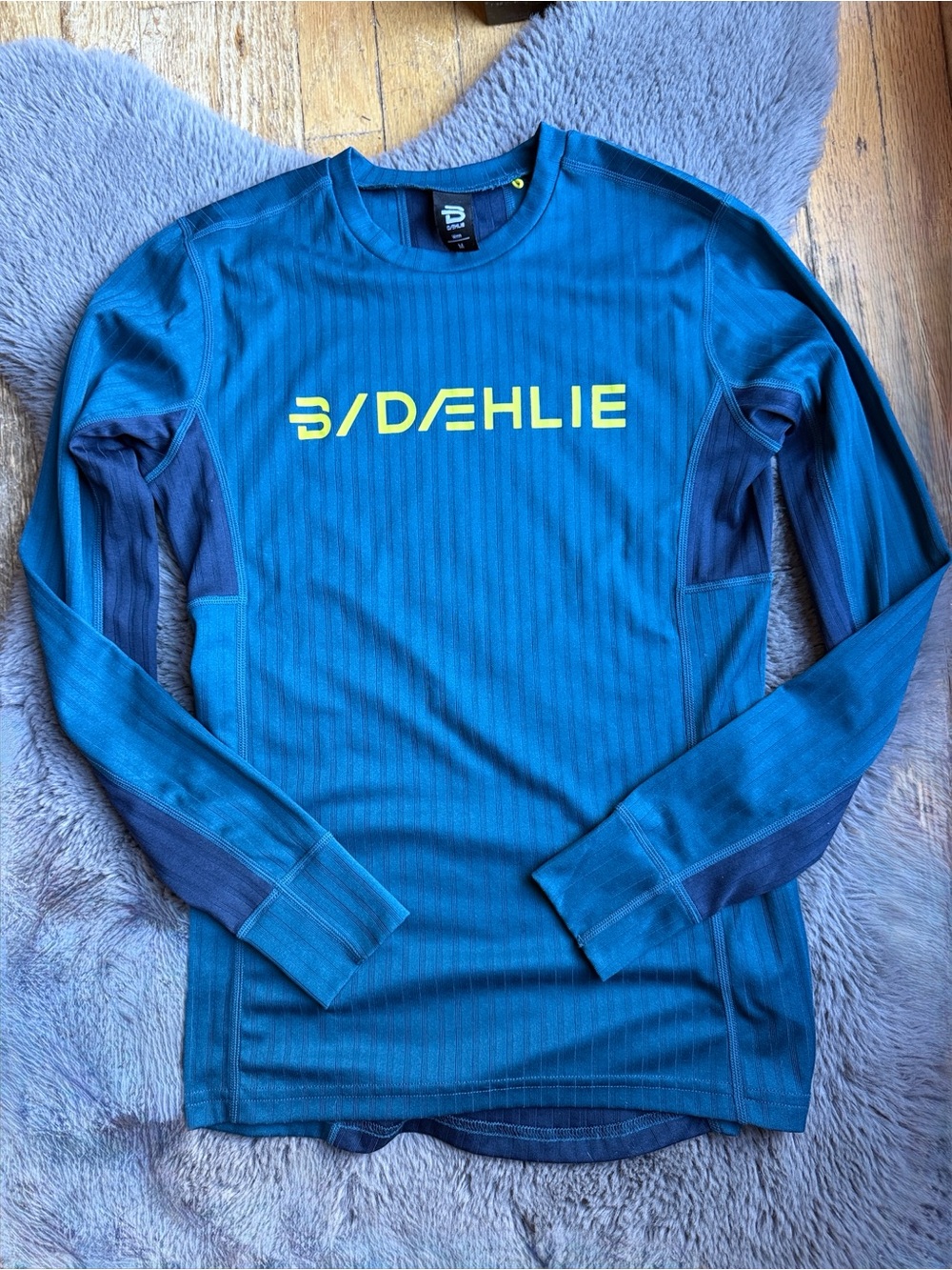 Bjorn Daehlie Training Tech Long Sleeve Base Layer Shirt Medium - Picture 2 of 9